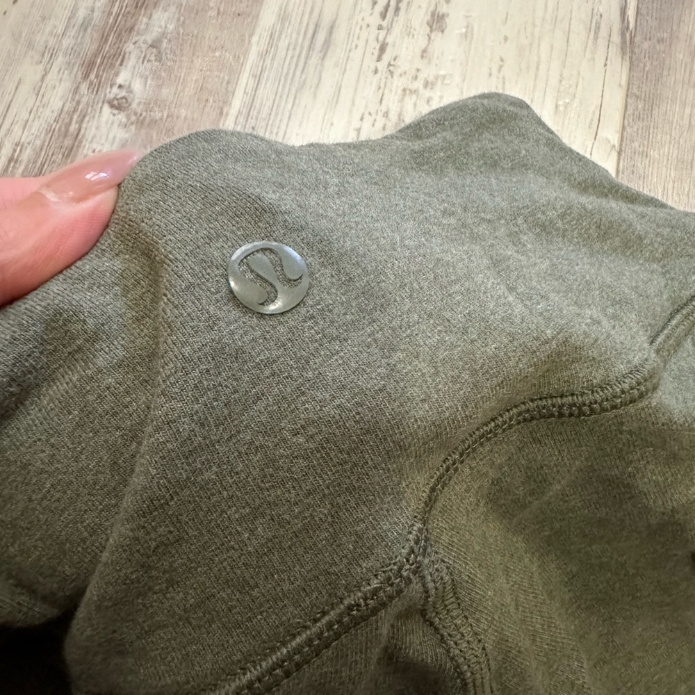Lululemon Cropped Leggings